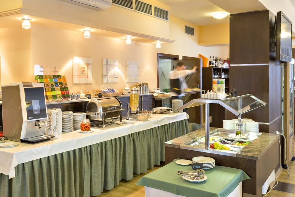 Wellness Hotel Diana Velke Losiny Ngoại thất bức ảnh