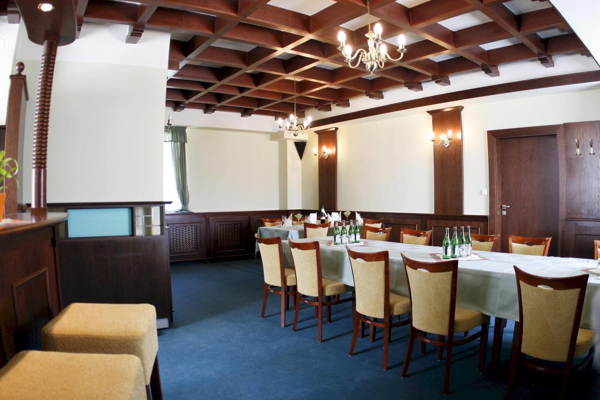 Wellness Hotel Diana Velke Losiny Ngoại thất bức ảnh